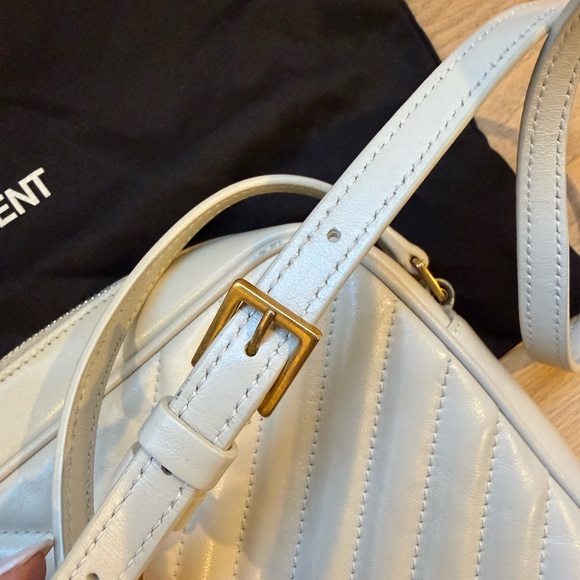 Yves Saint Laurent YSL Camera Shoulder Bag in Quilted Leather - Picture 3 of 9